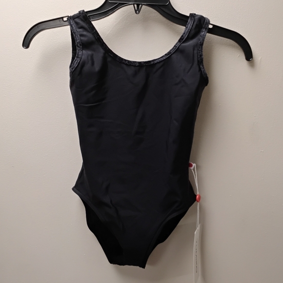 Yumiko Other - NEW Yumiko Black Sleeveless Leotard Chikd 14